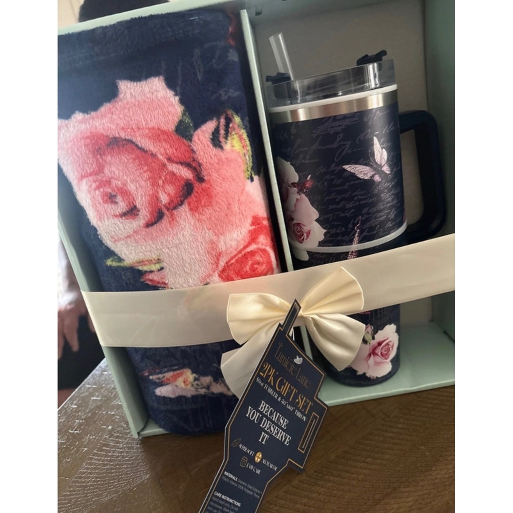 Lumiere Lane 2PK Gift Set 40oz Tumbler & 50x60 Throw Blanket Floral Navy Rose